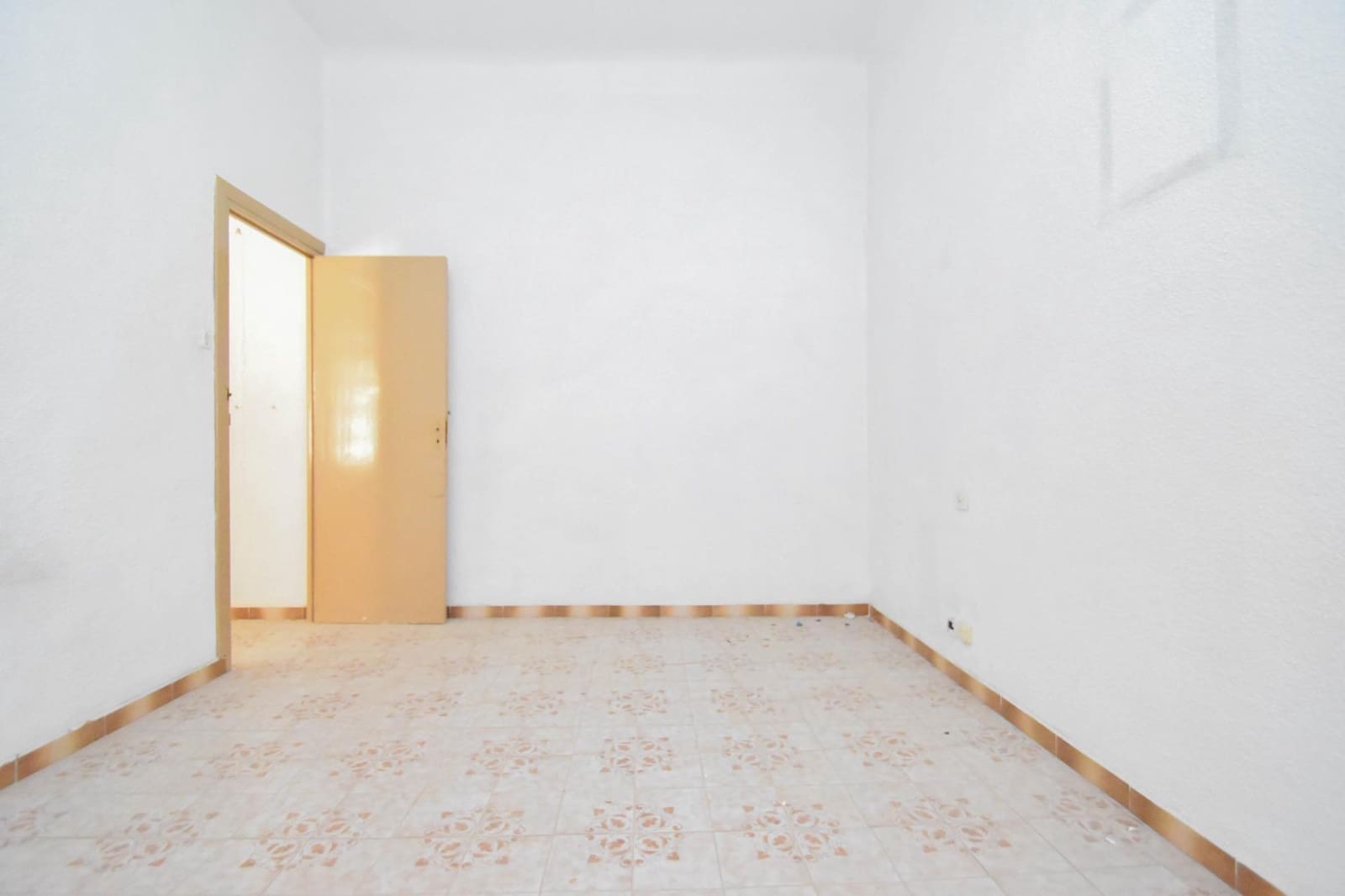 6 makuuhuone Omakotitalo myytävänä paikassa Atarfe - 92 000 € (Ref: 9440098)