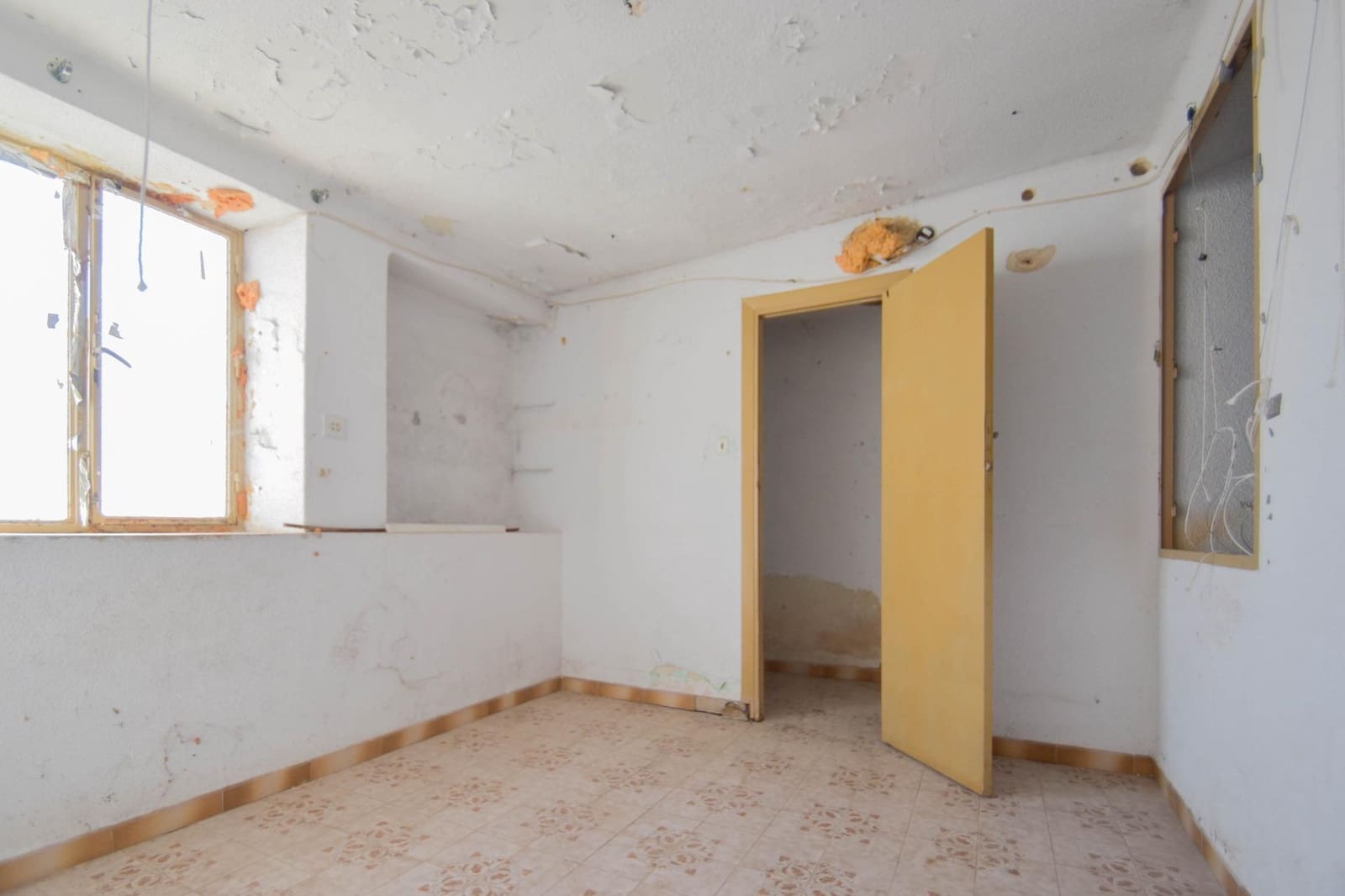 6 makuuhuone Omakotitalo myytävänä paikassa Atarfe - 92 000 € (Ref: 9440098)