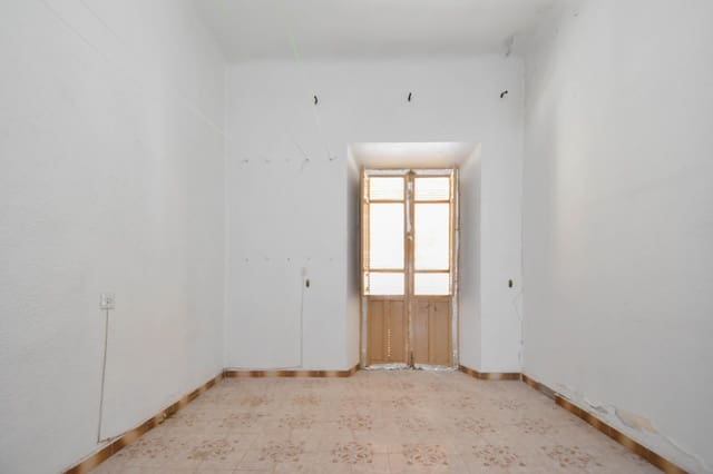 6 soveværelse Byhus til salg i Atarfe - € 92.000 (Ref: 9440098)