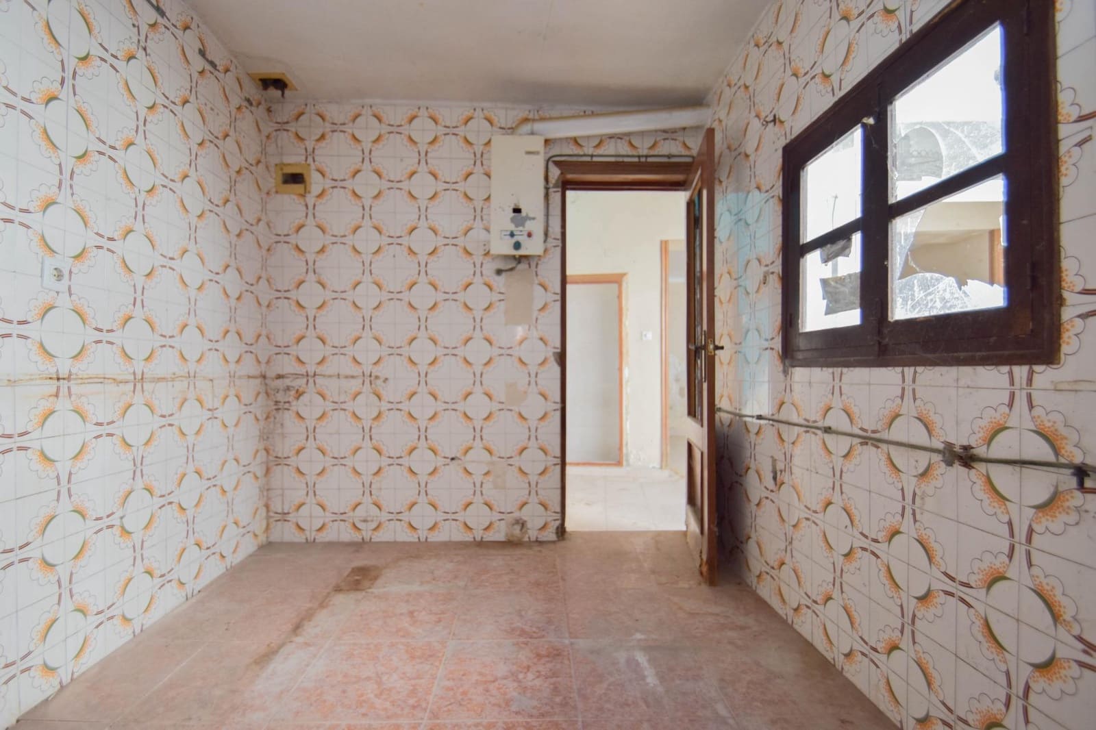 6 makuuhuone Omakotitalo myytävänä paikassa Atarfe - 92 000 € (Ref: 9440098)