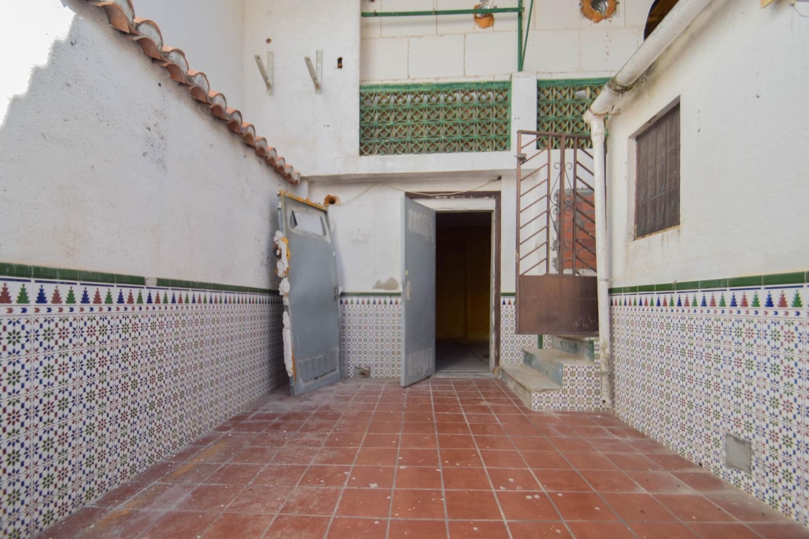 6 makuuhuone Omakotitalo myytävänä paikassa Atarfe - 92 000 € (Ref: 9440098)