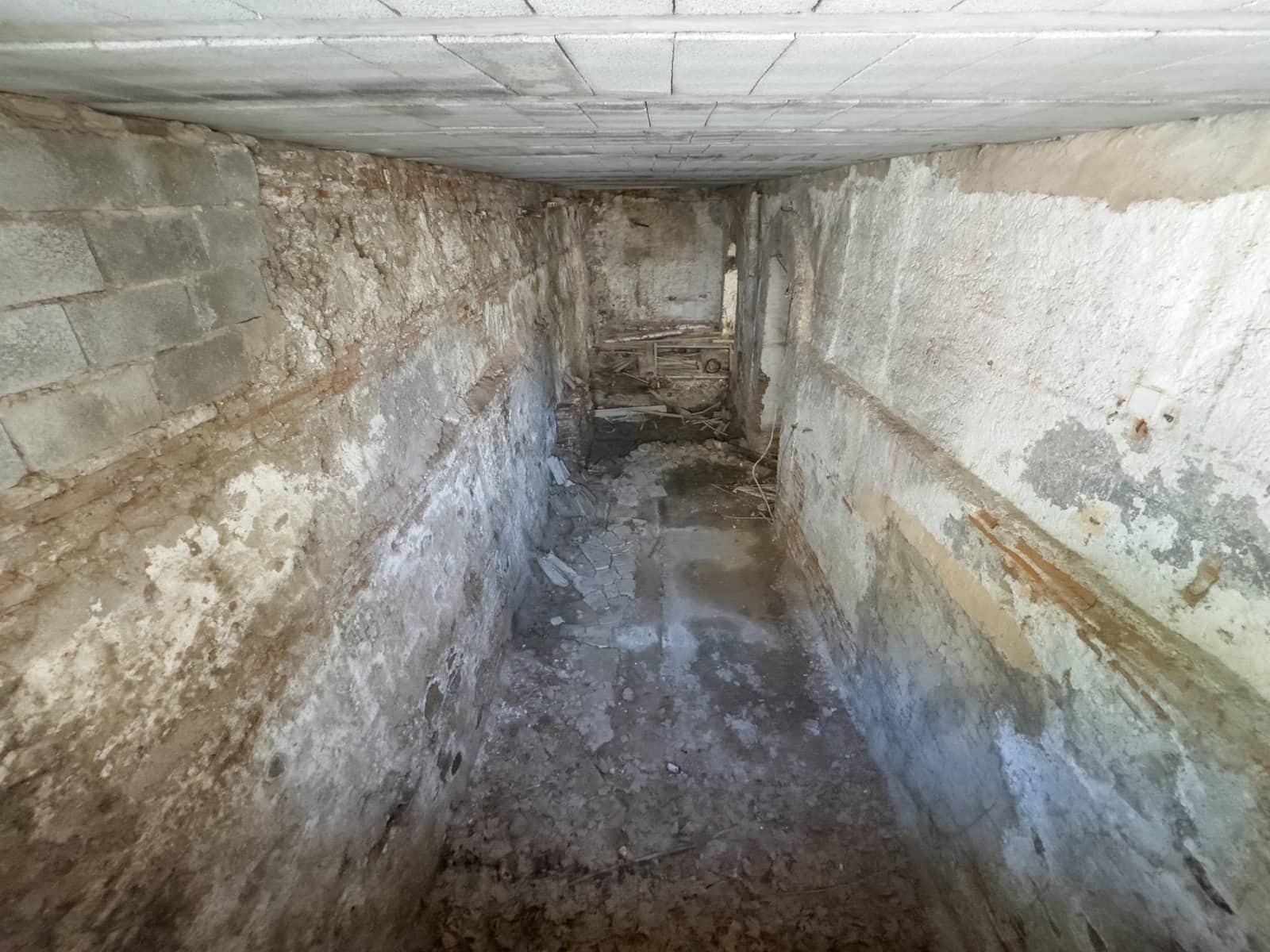 Ruin til salg i Dudar - € 44.900 (Ref: 9440099)