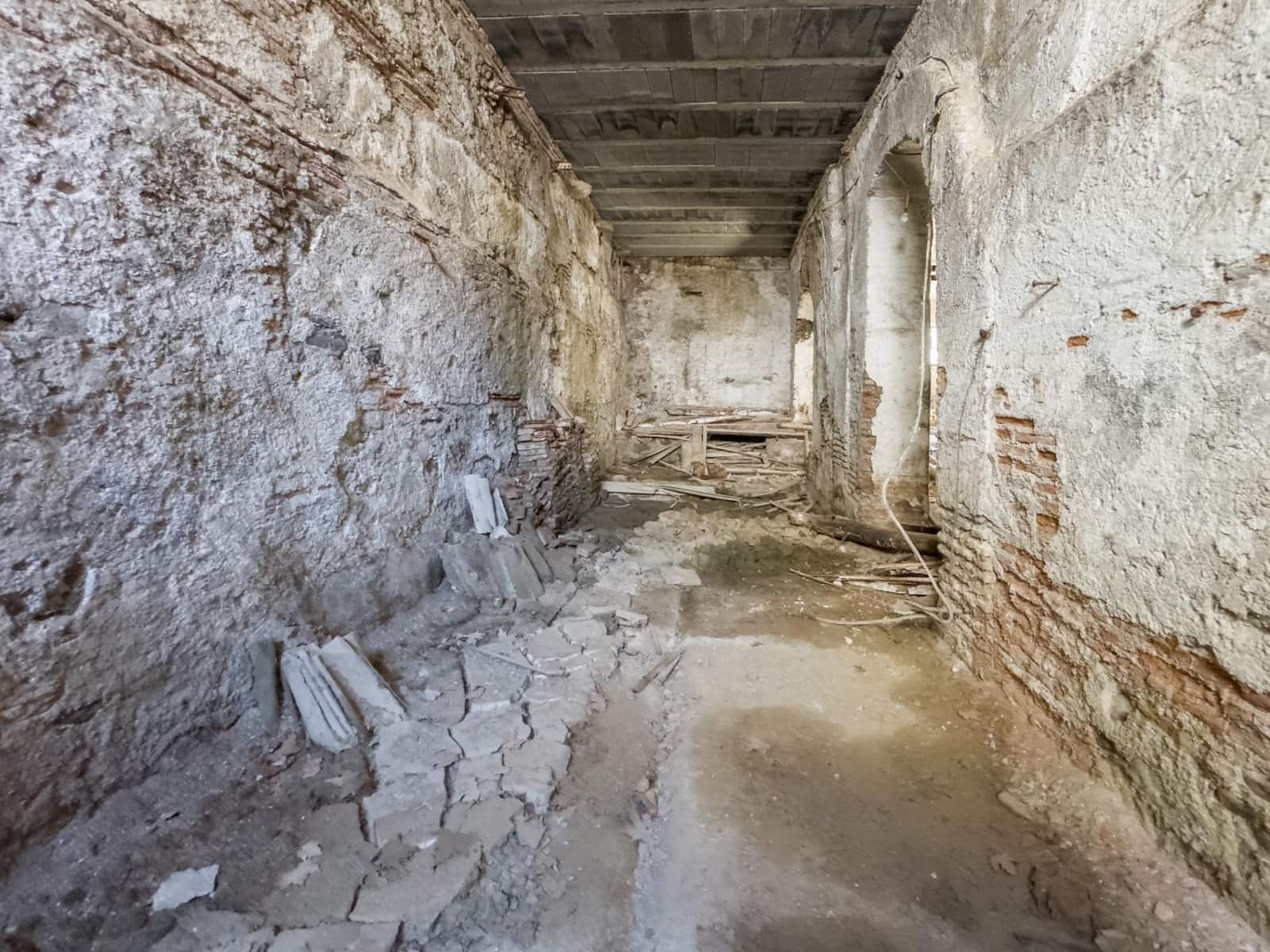 Ruin til salg i Dudar - € 44.900 (Ref: 9440099)