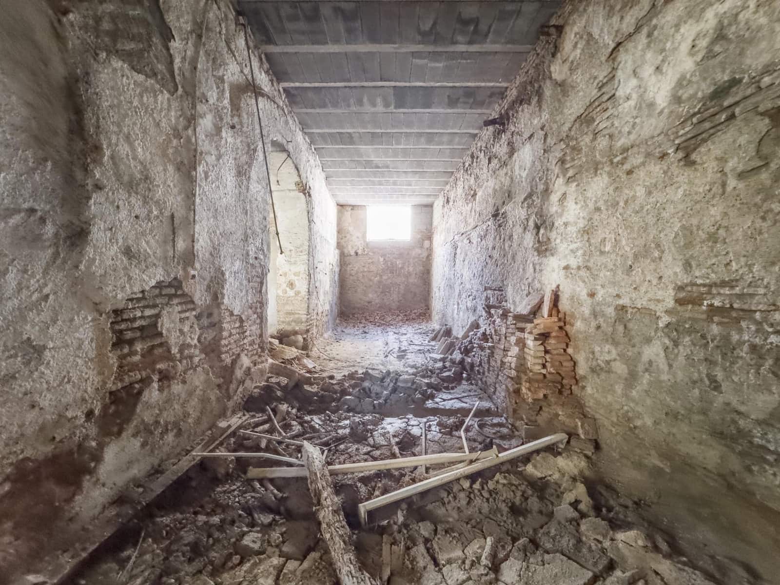 Ruin til salg i Dudar - € 44.900 (Ref: 9440099)