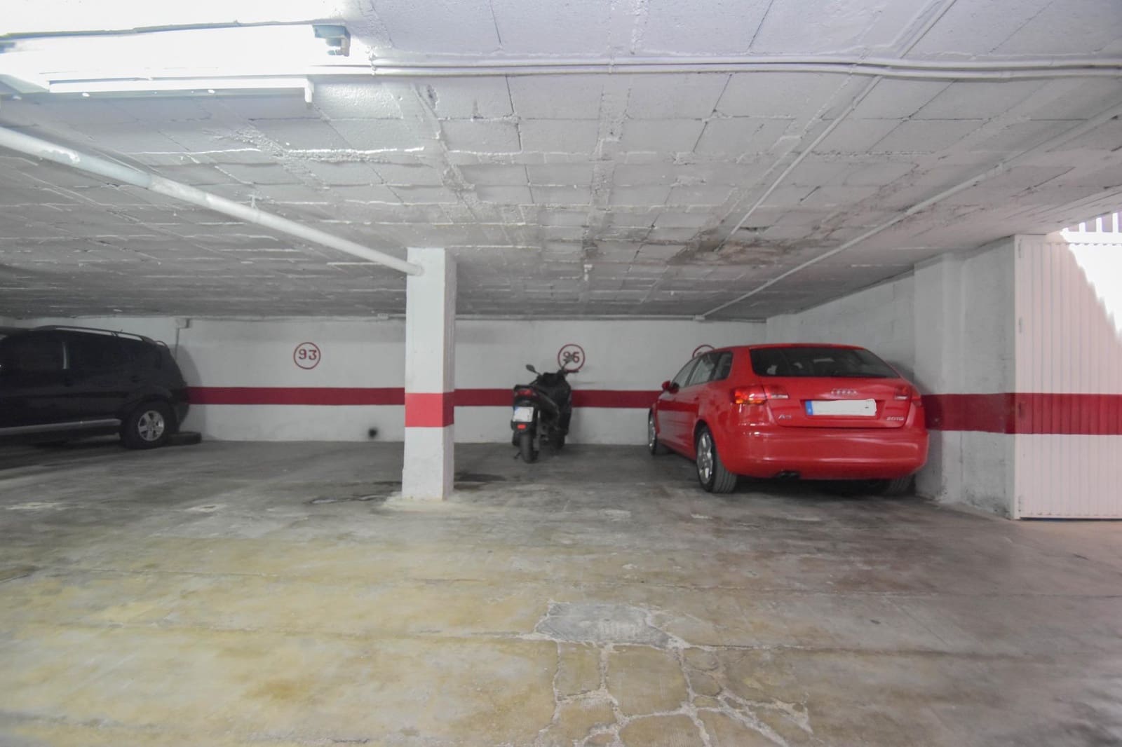 Garage for sale in Granada city - € 6,000 (Ref: 9443216)