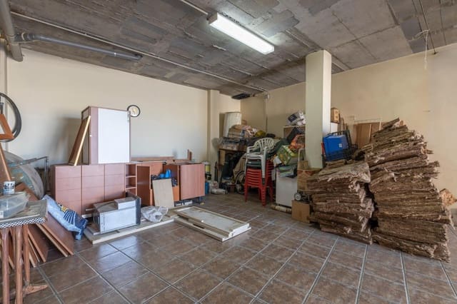 Erhverv til salg i Gabia Grande, Las Gabias - € 65.000 (Ref: 9443218)