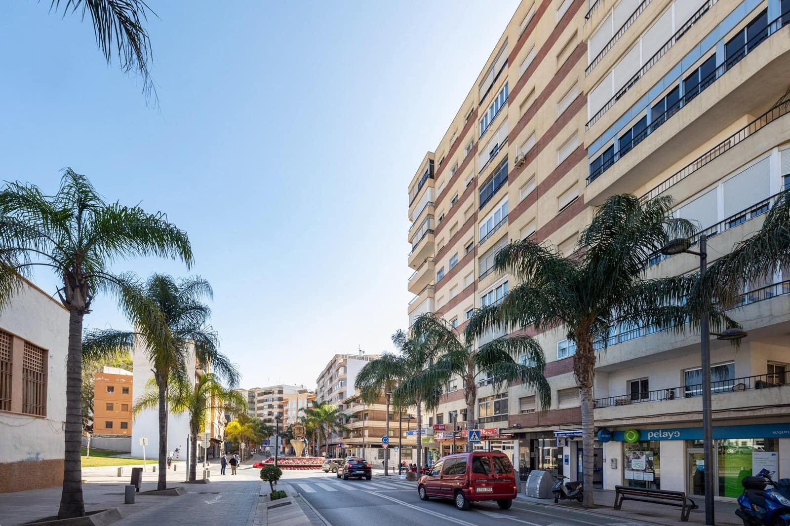 6 soveværelse Lejlighed til salg i Motril med garage - € 220.000 (Ref: 9443220)