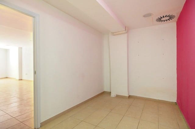 Commerciale in vendita in Zaidin, Granada città - 75.000 € (Rif: 9443221)