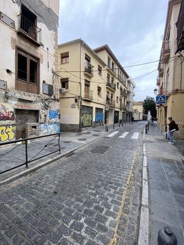 Garage te koop in San Matías - Realejo, Granada stad - € 29.500 (Ref: 9443223)