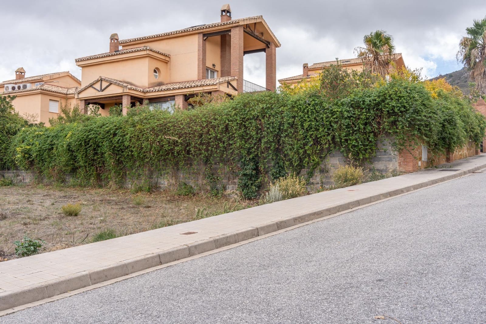 Terreno para Construção para venda em Dilar - 100 000 € (Ref: 9443224)