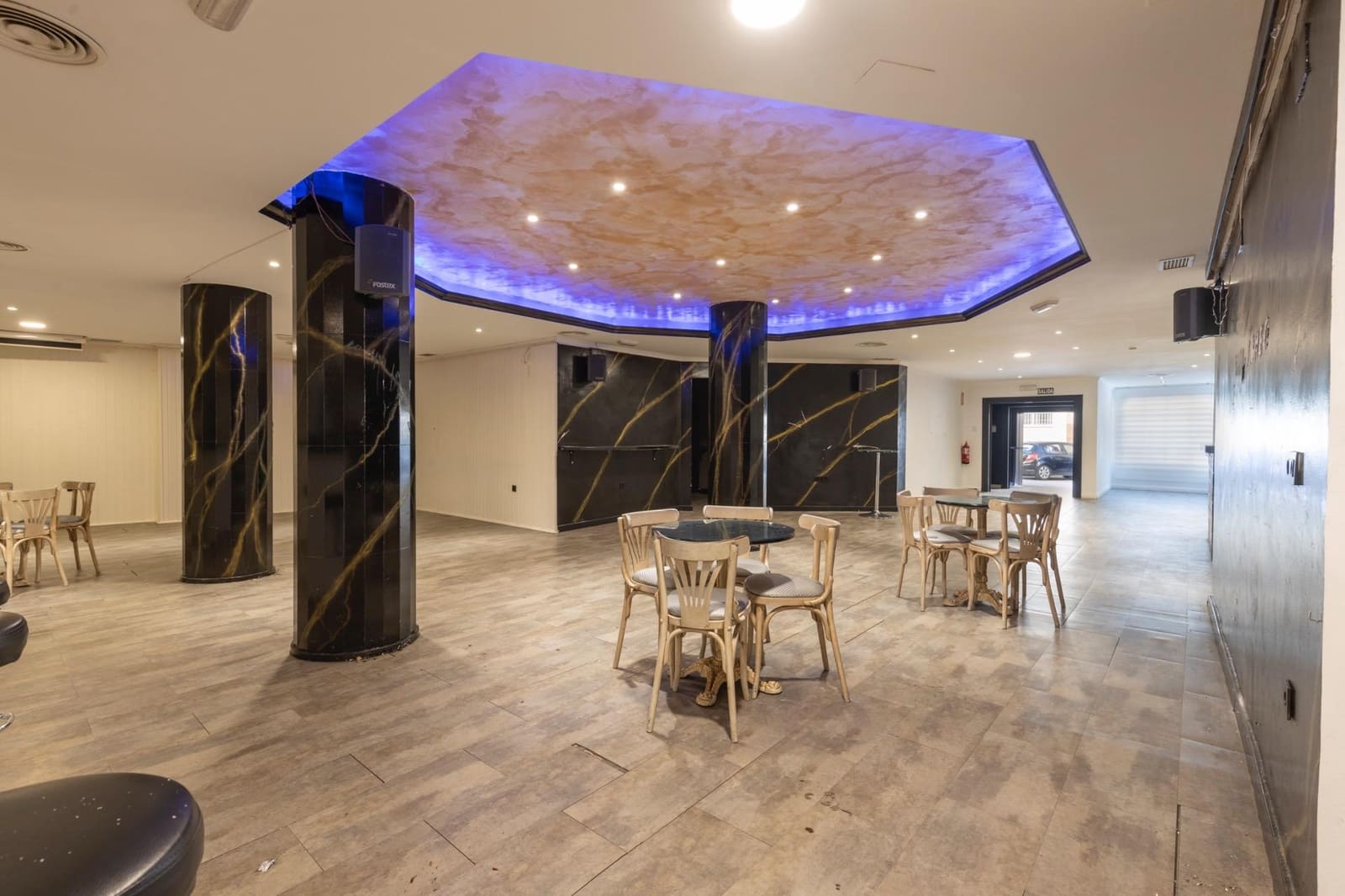 Commercial for sale in Motril - € 195,000 (Ref: 9443225)