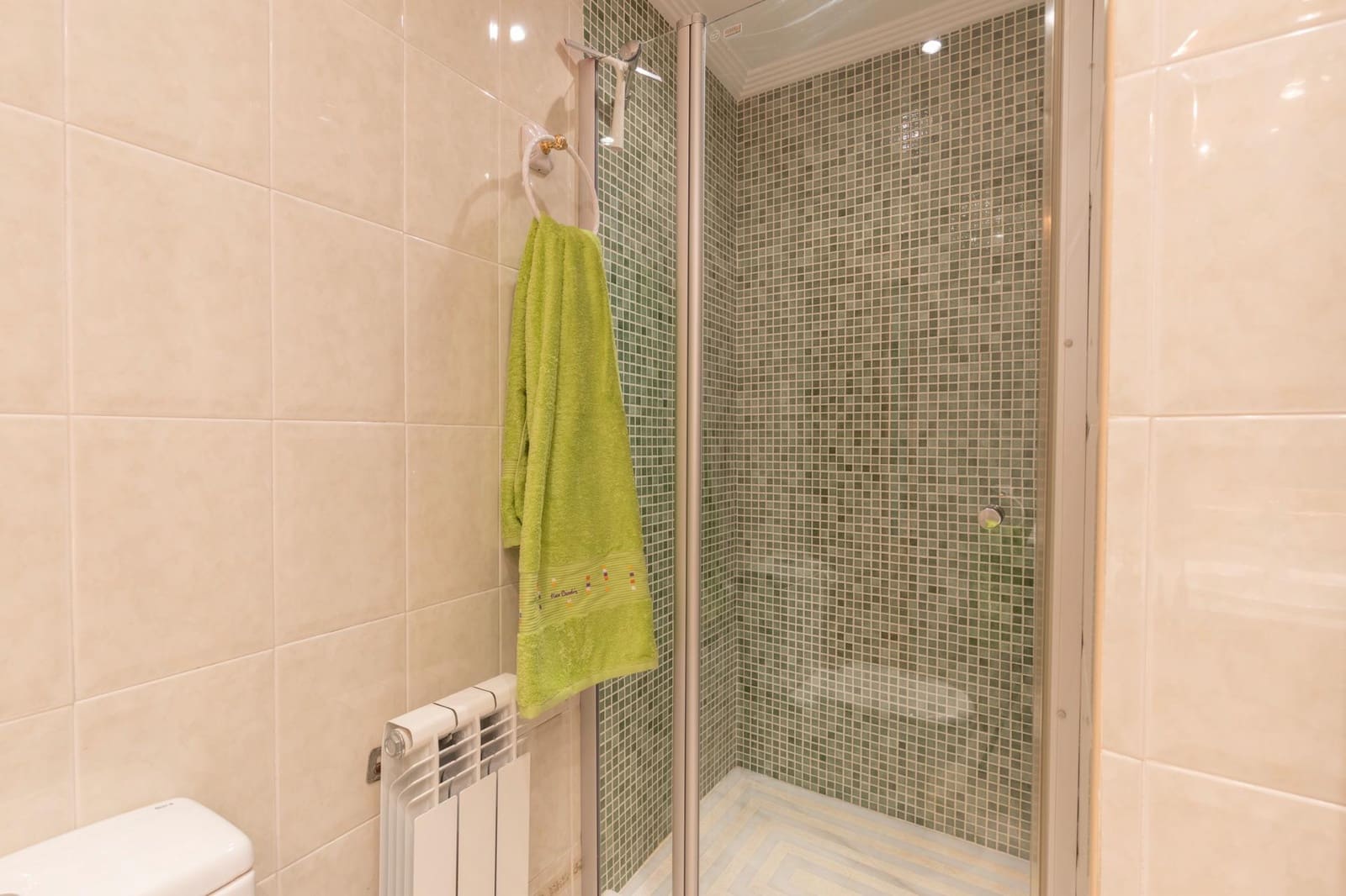 5 makuuhuone Asunto myytävänä paikassa Granada kaupunki - 395 000 € (Ref: 9443237)