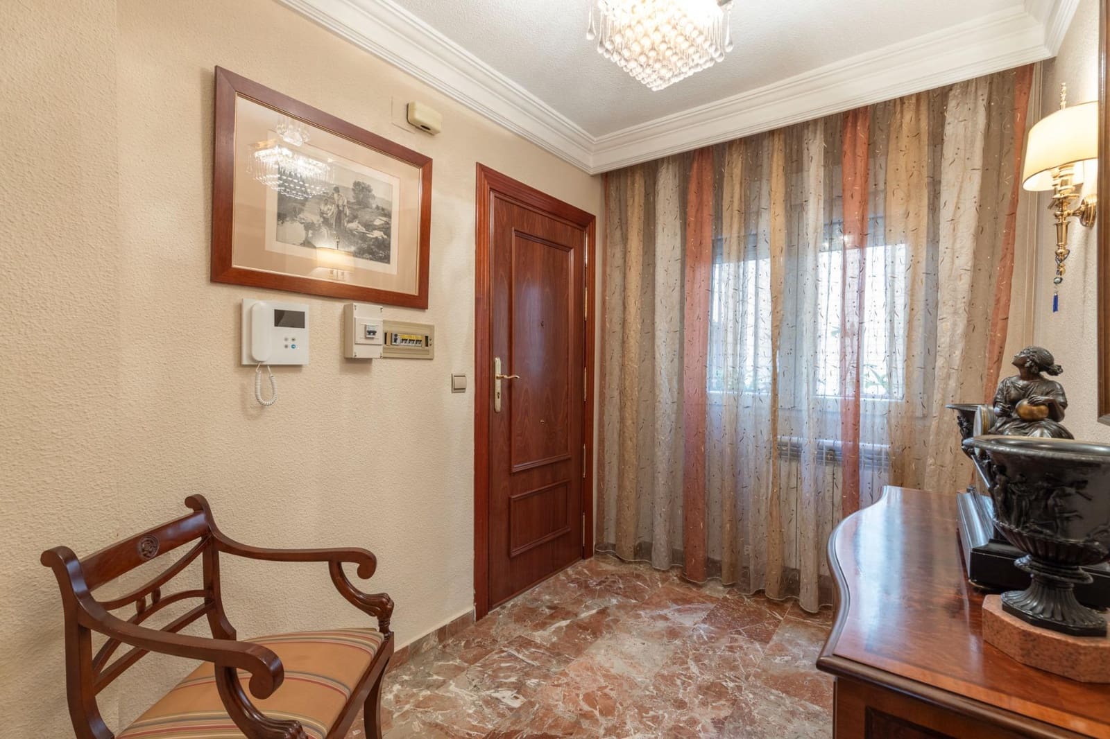 5 makuuhuone Asunto myytävänä paikassa Granada kaupunki - 395 000 € (Ref: 9443237)