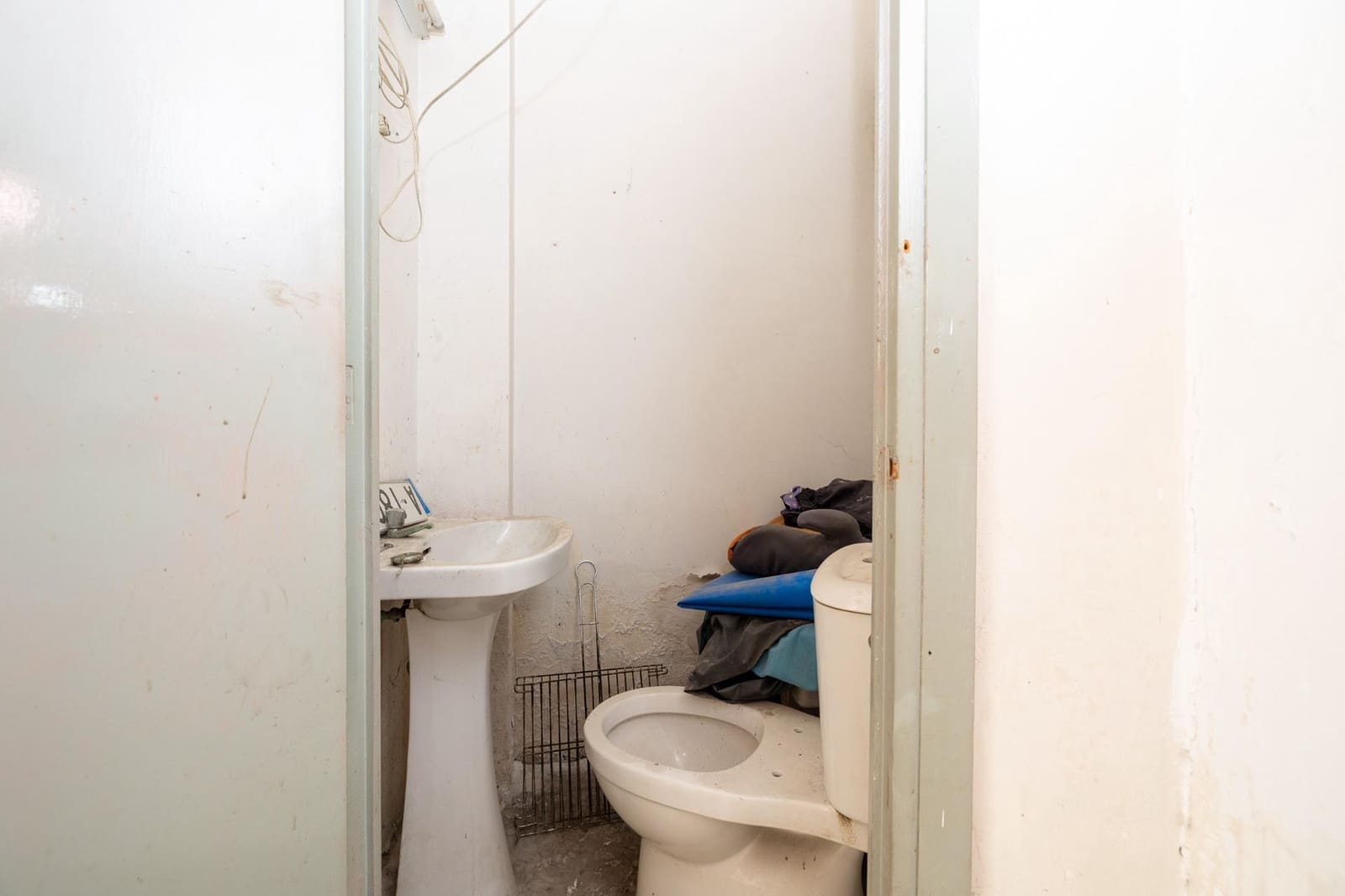 Kommersiell til salgs i Armilla - € 47 000 (Ref: 9443238)