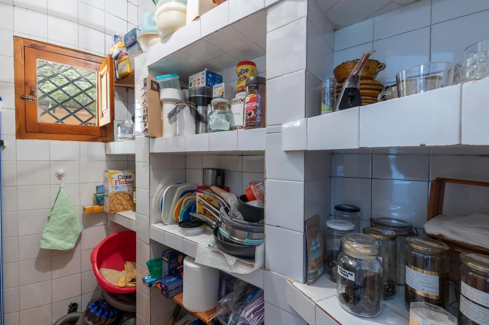 6 soveværelse Villa til salg i Huetor Vega med garage - € 850.000 (Ref: 9443243)