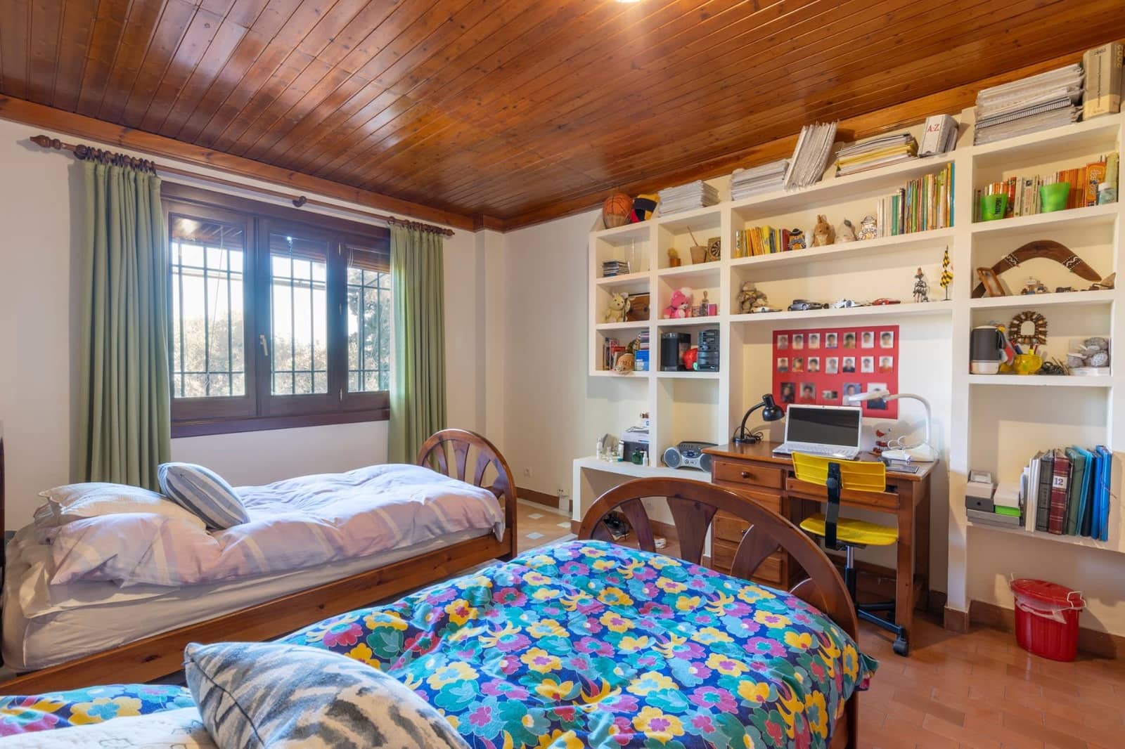 6 soveværelse Villa til salg i Huetor Vega med garage - € 850.000 (Ref: 9443243)