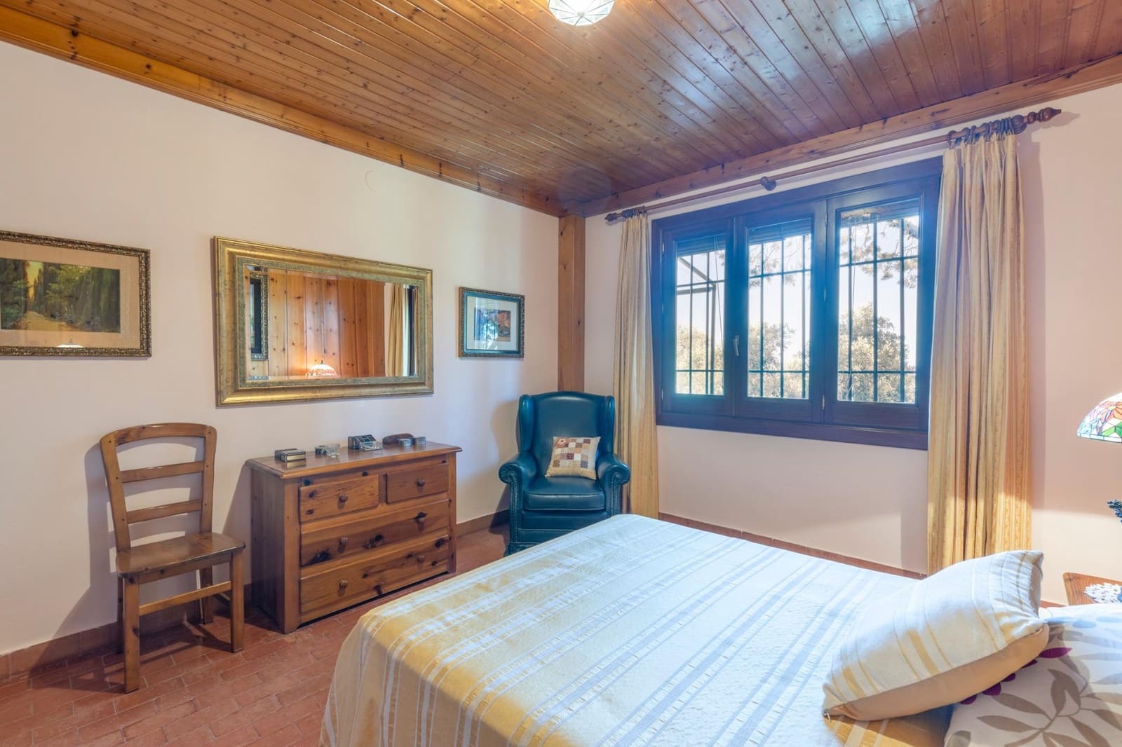 6 soveværelse Villa til salg i Huetor Vega med garage - € 850.000 (Ref: 9443243)