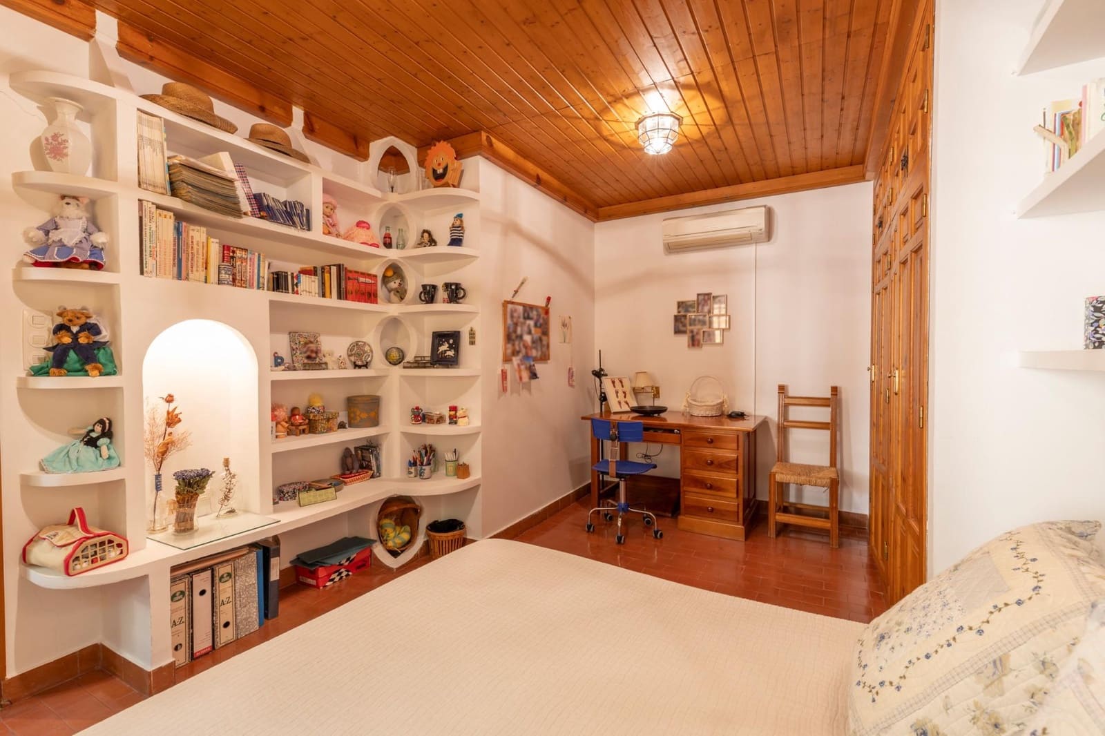 6 soveværelse Villa til salg i Huetor Vega med garage - € 850.000 (Ref: 9443243)