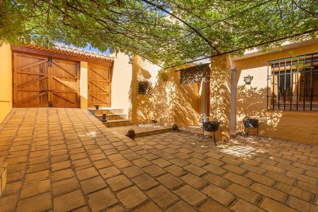 6 soveværelse Villa til salg i Huétor Vega med garage - € 850.000 (Ref: 9443243)