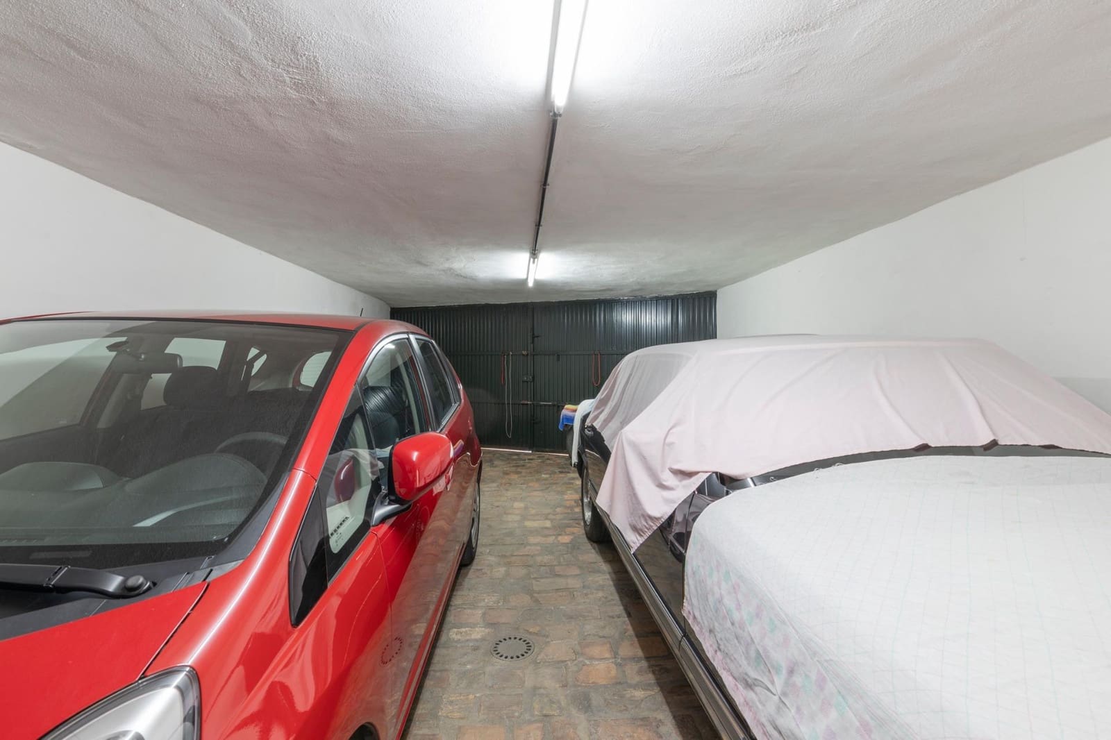 6 soveværelse Villa til salg i Huetor Vega med garage - € 850.000 (Ref: 9443243)