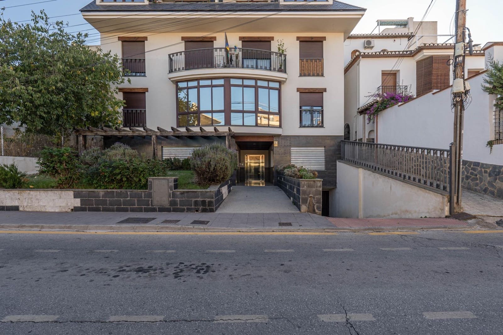 Local Commercial à vendre à Cajar - 95 000 € (Ref: 9443245)