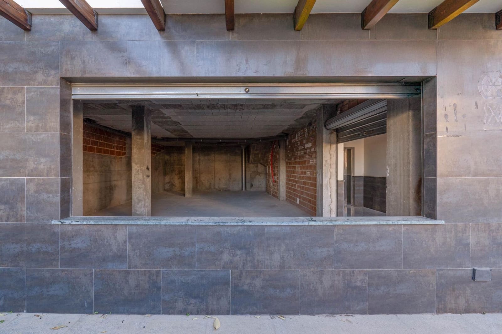 Local Commercial à vendre à Cajar - 95 000 € (Ref: 9443245)