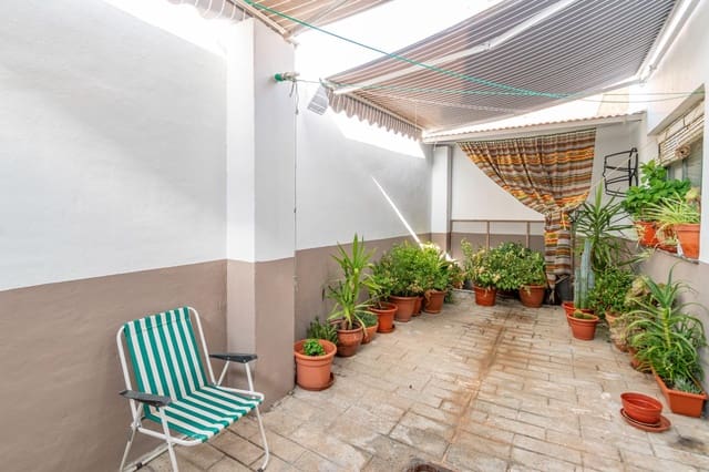 Adosado de 3 habitaciones en Salar en venta con garaje - 159.000 € (Ref: 9443246)