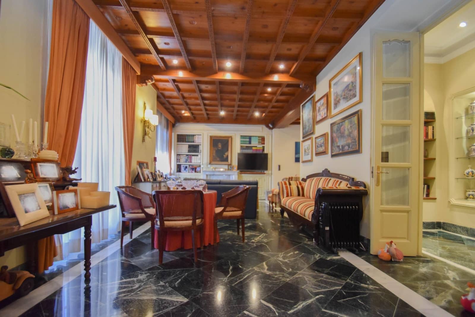 4 makuuhuone Kaupallinen myytävänä paikassa Almunecar - 995 000 € (Ref: 9443248)