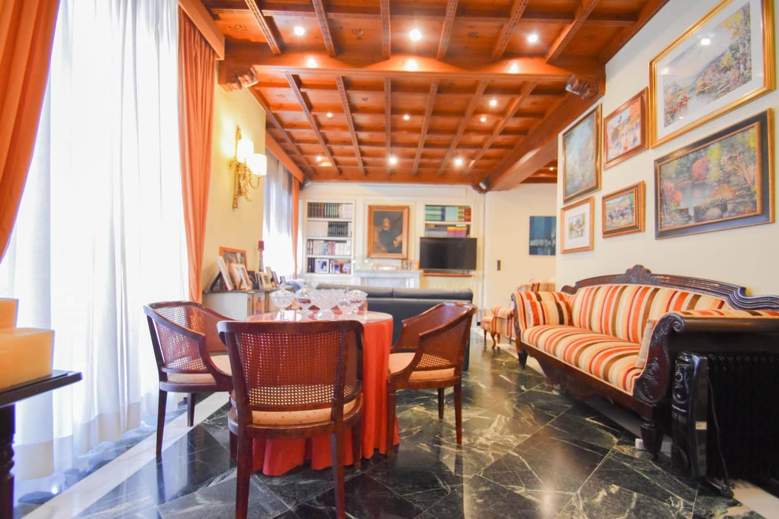 4 makuuhuone Kaupallinen myytävänä paikassa Almunecar - 995 000 € (Ref: 9443248)