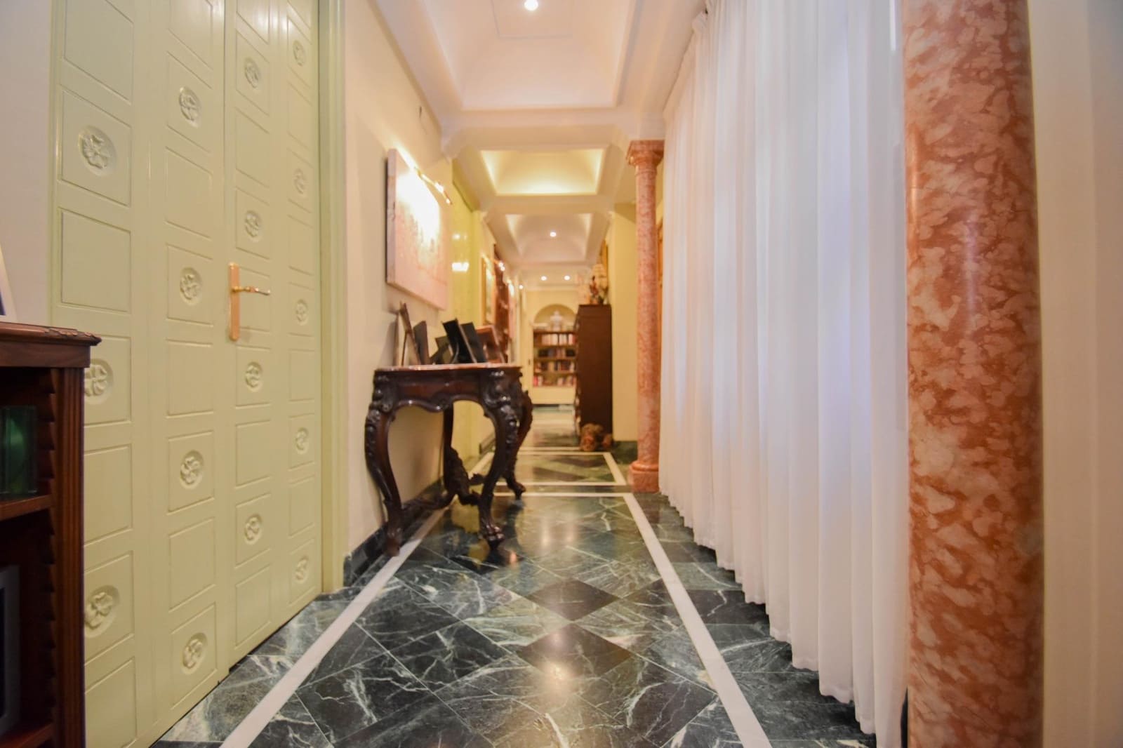 4 makuuhuone Kaupallinen myytävänä paikassa Almunecar - 995 000 € (Ref: 9443248)