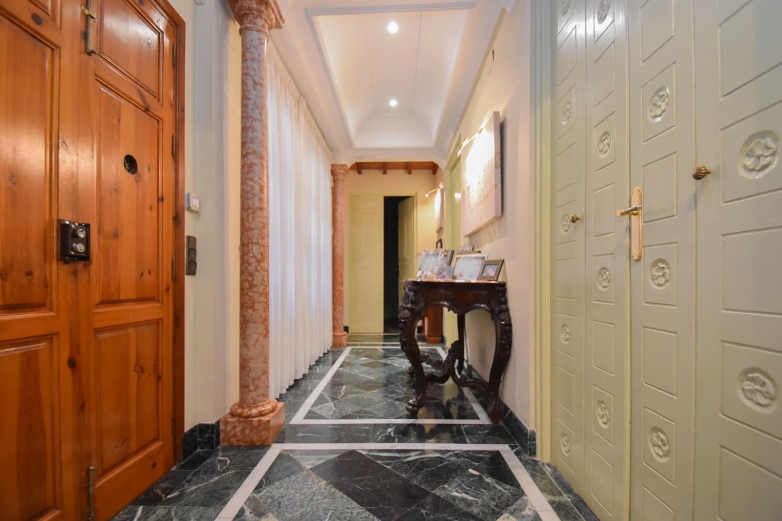 4 makuuhuone Kaupallinen myytävänä paikassa Almunecar - 995 000 € (Ref: 9443248)