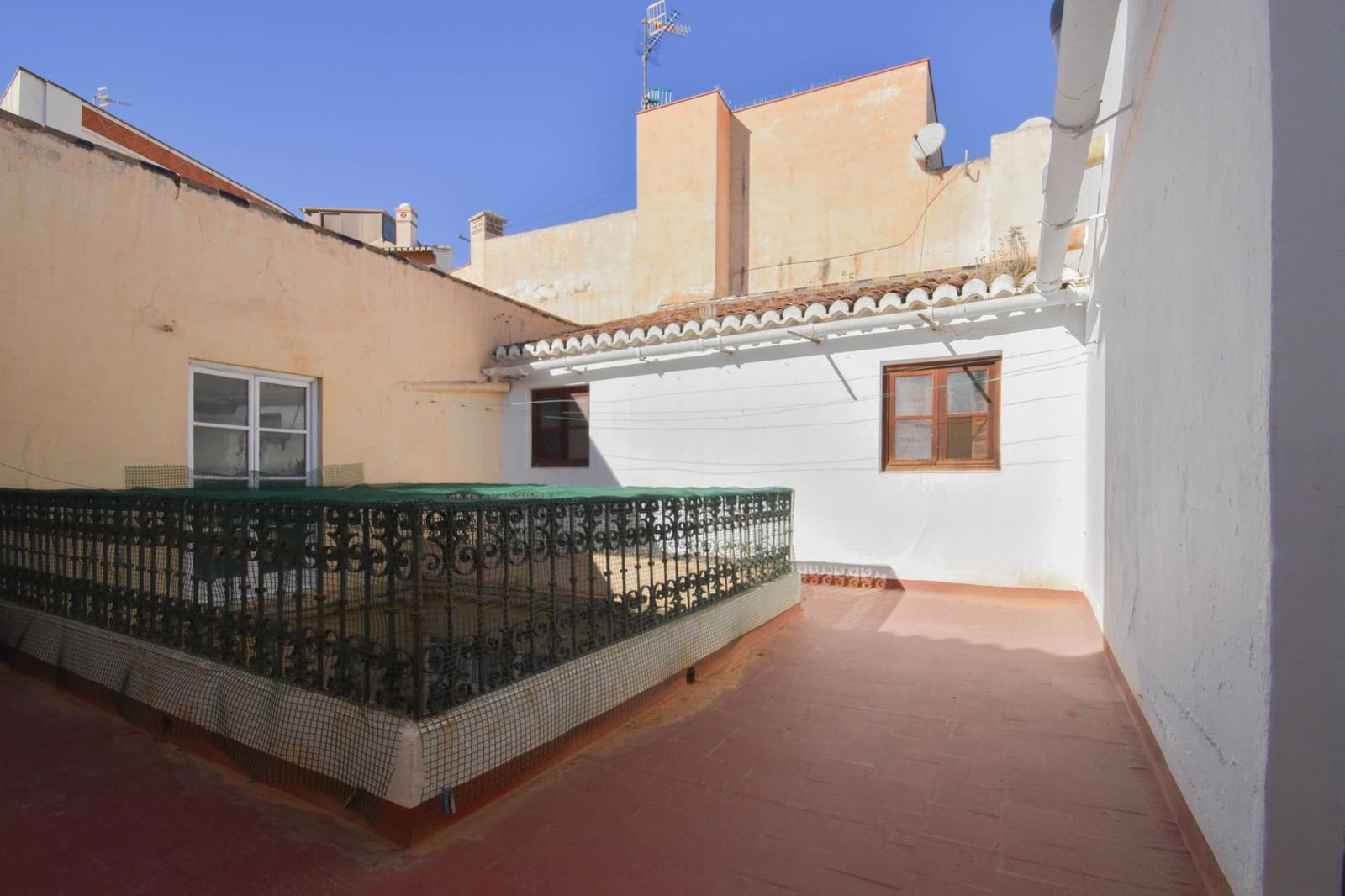 4 makuuhuone Kaupallinen myytävänä paikassa Almunecar - 995 000 € (Ref: 9443248)