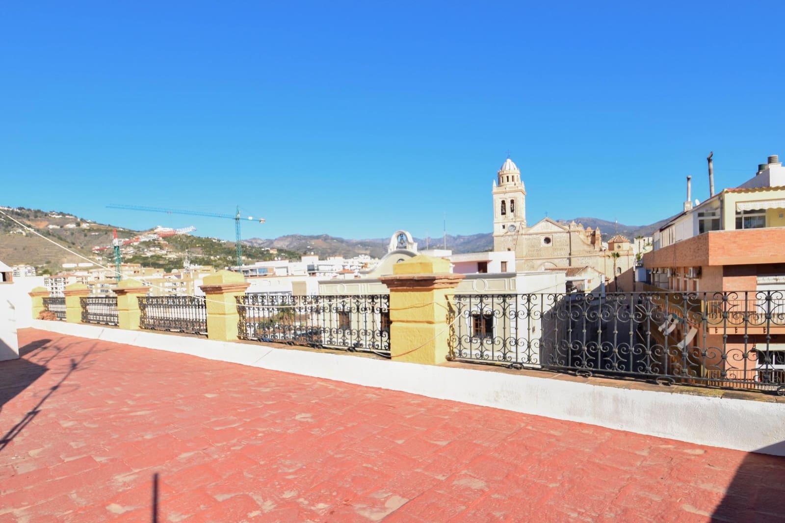 4 makuuhuone Kaupallinen myytävänä paikassa Almunecar - 995 000 € (Ref: 9443248)