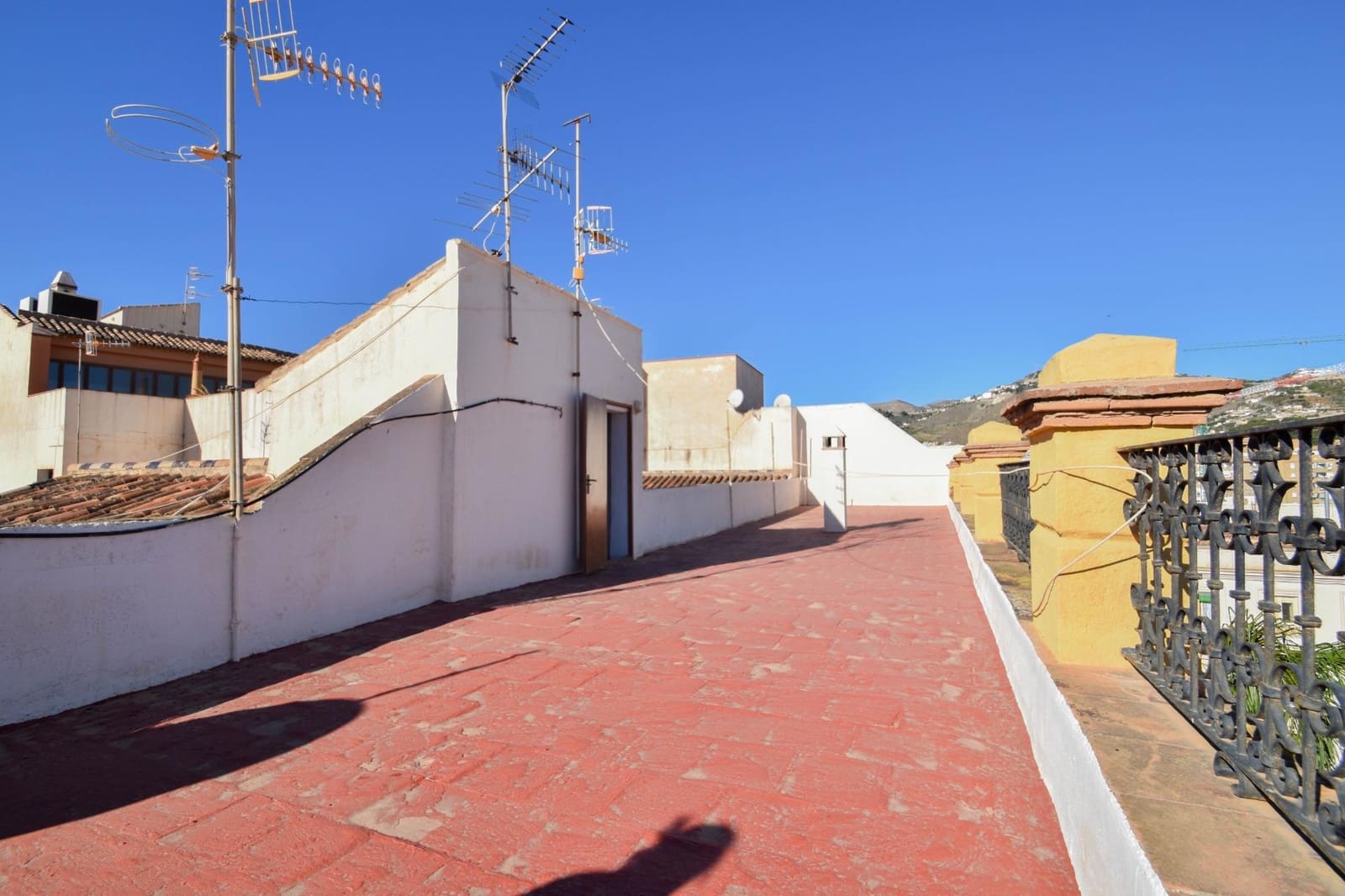 4 makuuhuone Kaupallinen myytävänä paikassa Almunecar - 995 000 € (Ref: 9443248)