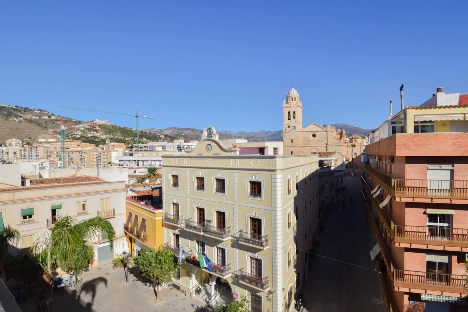 4 makuuhuone Kaupallinen myytävänä paikassa Almunecar - 995 000 € (Ref: 9443248)