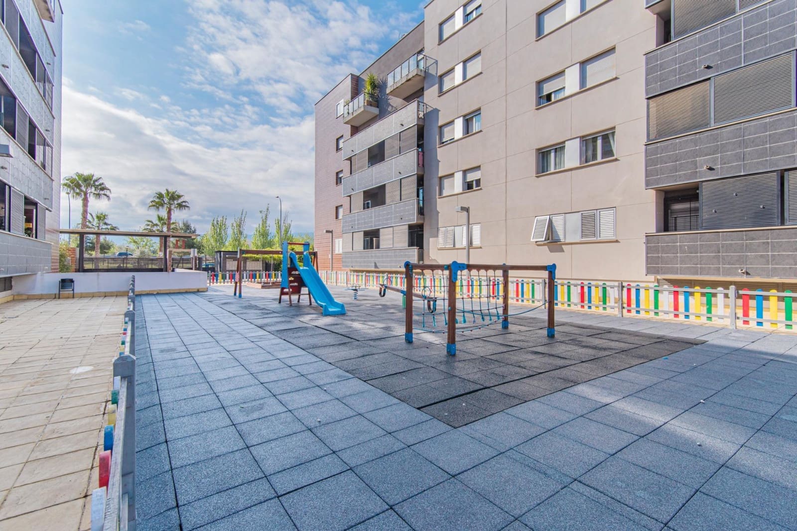 3 soveværelse Lejlighed til salg i Alhendin med swimmingpool garage - € 229.000 (Ref: 9446309)