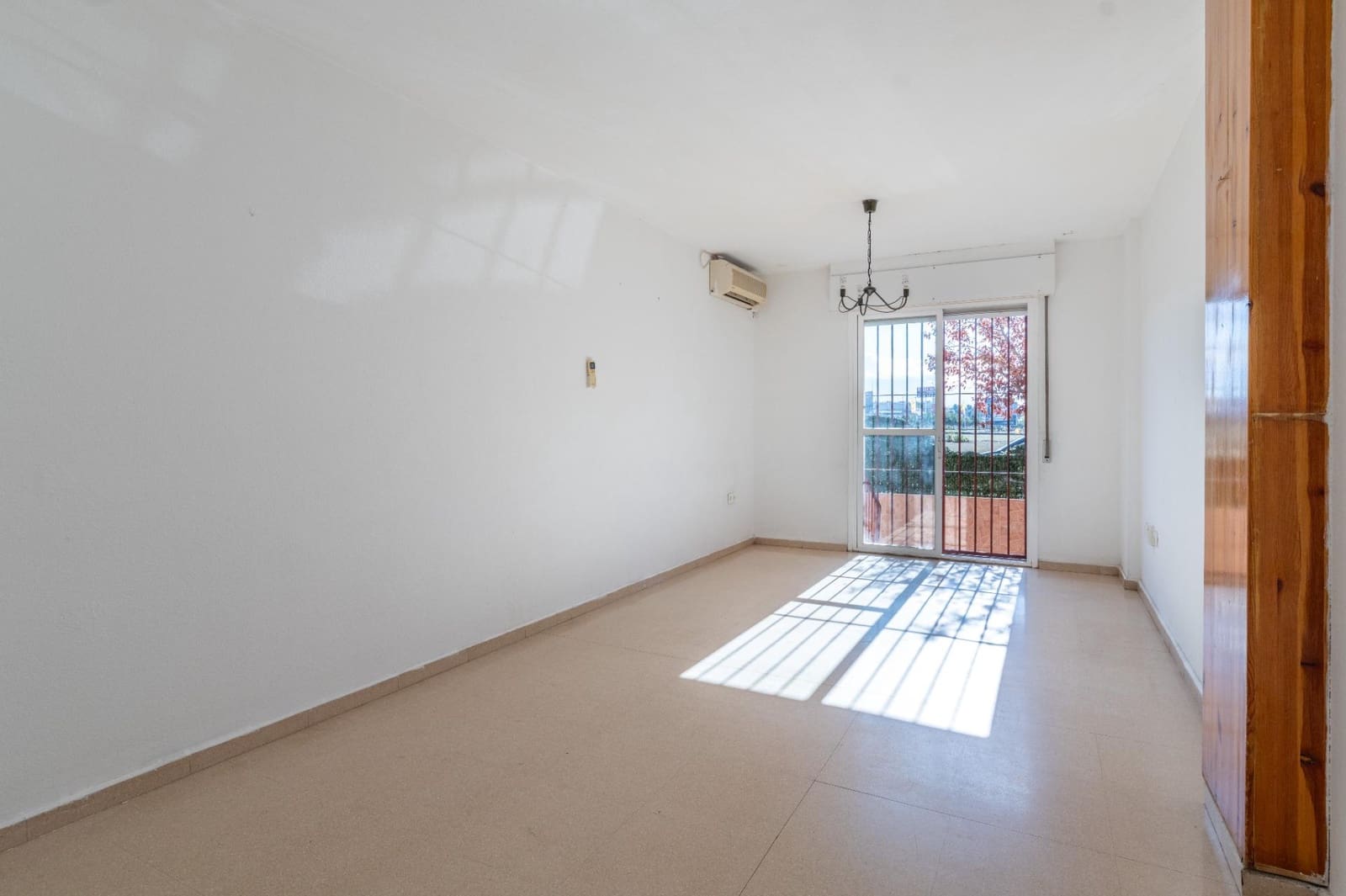 3 slaapkamer Flat te koop in Maracena met garage - € 189.000 (Ref: 9446310)