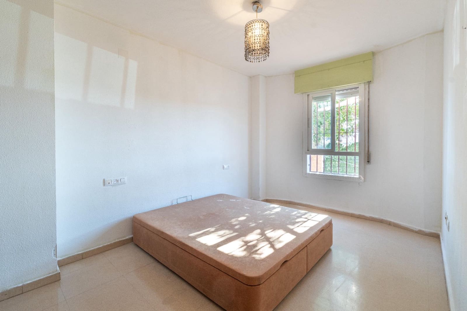 3 slaapkamer Flat te koop in Maracena met garage - € 189.000 (Ref: 9446310)