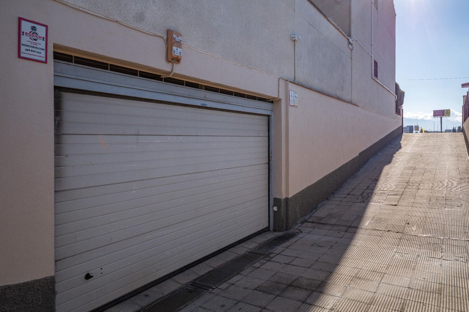 3 slaapkamer Flat te koop in Maracena met garage - € 189.000 (Ref: 9446310)