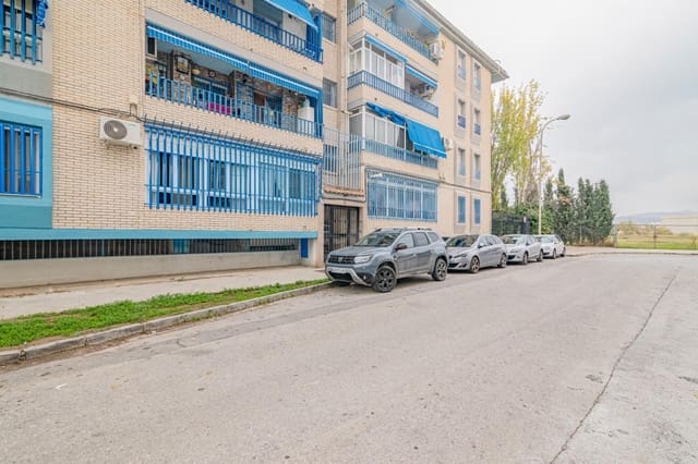 4 camera da letto Appartamento in vendita in Granada città con garage - 165.000 € (Rif: 9450622)