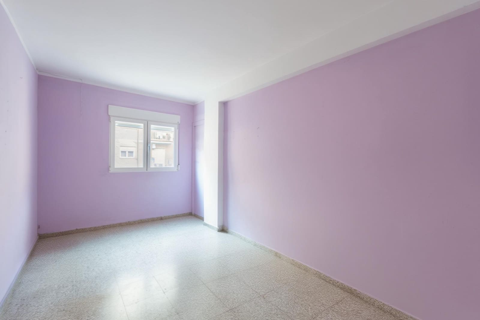 Piso de 3 habitaciones en Granada ciudad en venta - 215.000 € (Ref: 9462060)