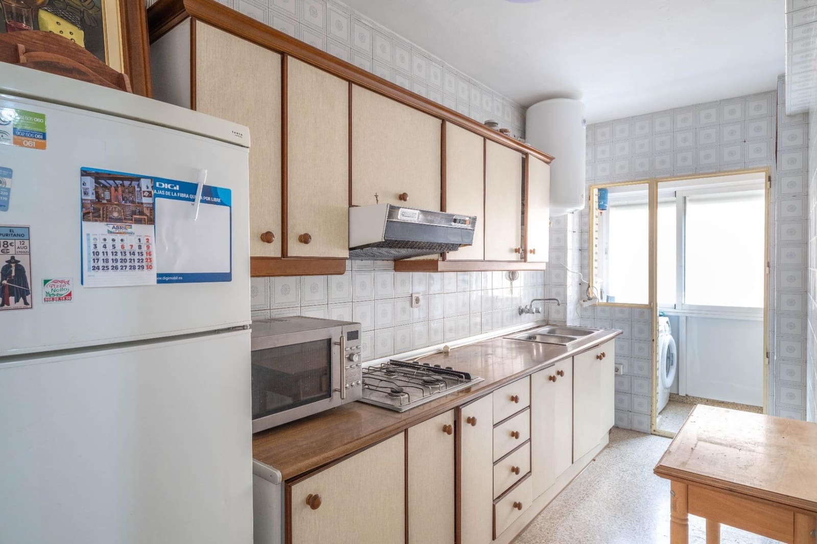 Piso de 3 habitaciones en Granada ciudad en venta - 215.000 € (Ref: 9462060)