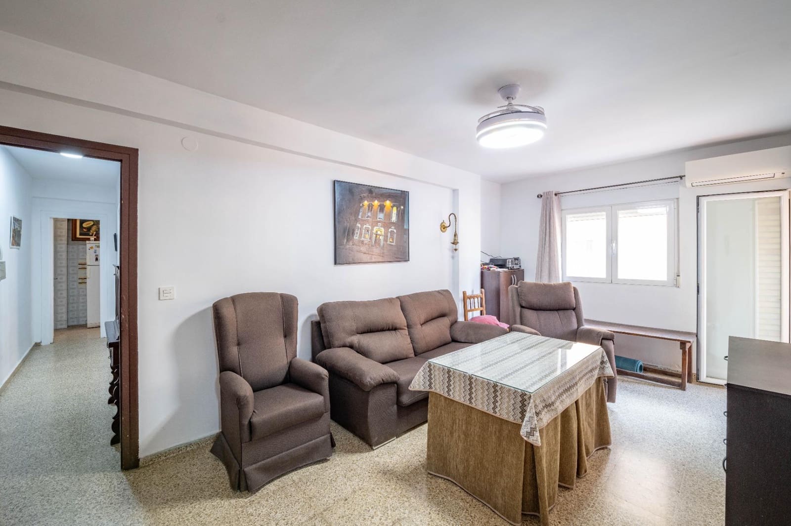 Piso de 3 habitaciones en Granada ciudad en venta - 215.000 € (Ref: 9462060)