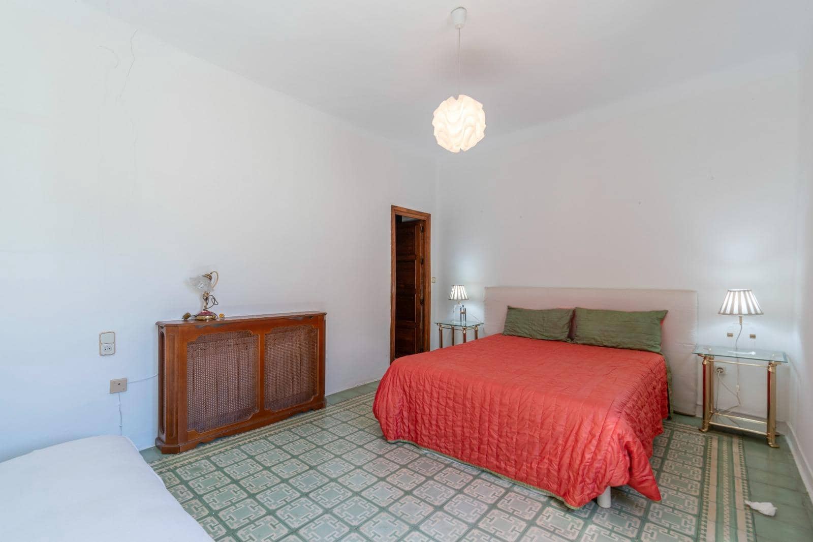 5 Zimmer Villa zu verkaufen in Granada Stadt mit Pool - 350.000 € (Ref: 9462573)