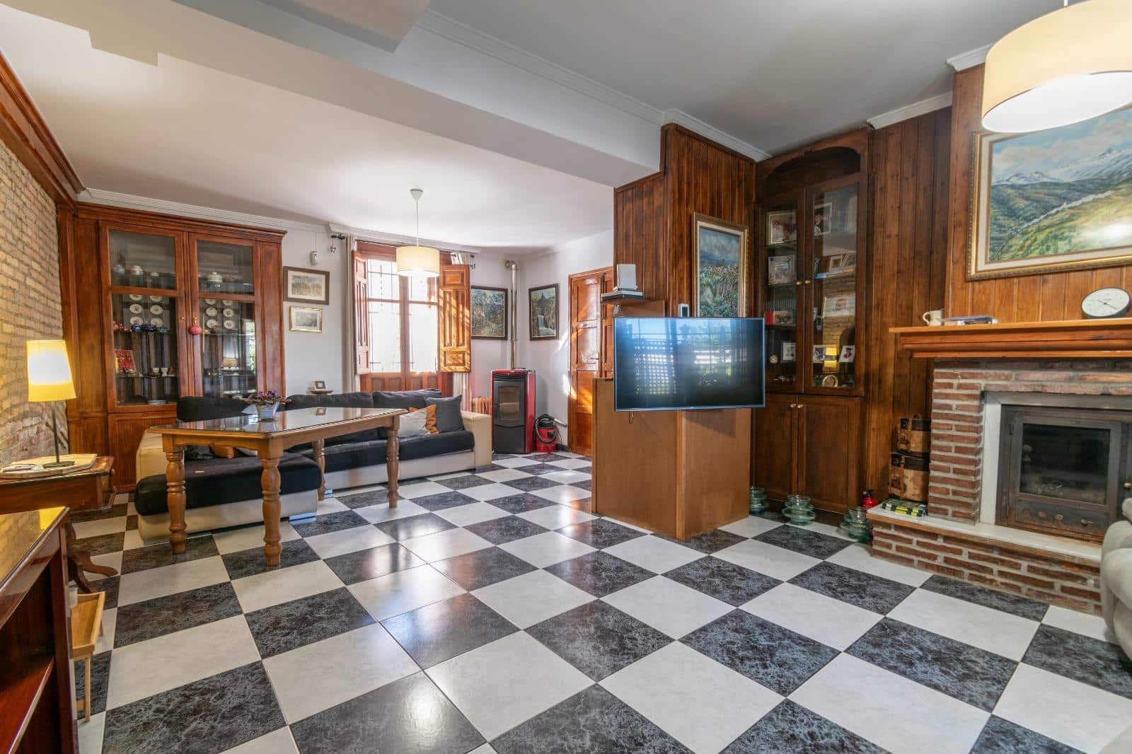 5 Zimmer Villa zu verkaufen in Granada Stadt mit Pool - 350.000 € (Ref: 9462573)