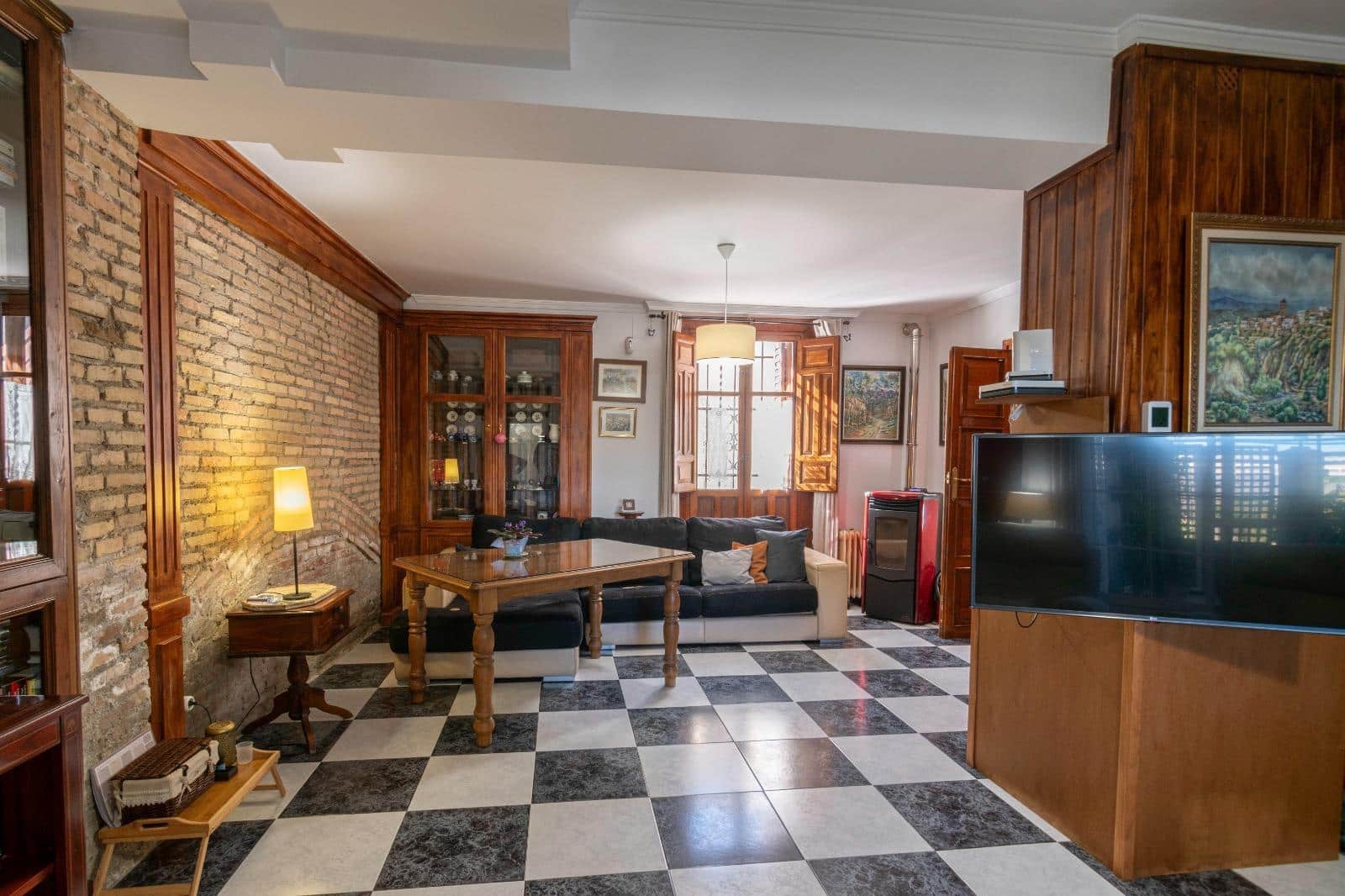 5 Zimmer Villa zu verkaufen in Granada Stadt mit Pool - 350.000 € (Ref: 9462573)