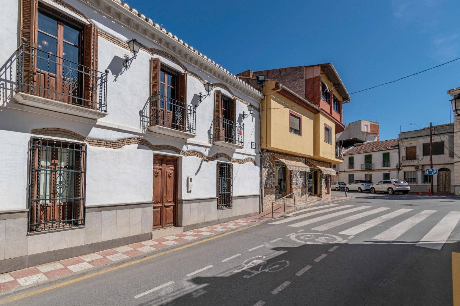 5 Zimmer Villa zu verkaufen in Granada Stadt mit Pool - 350.000 € (Ref: 9462573)