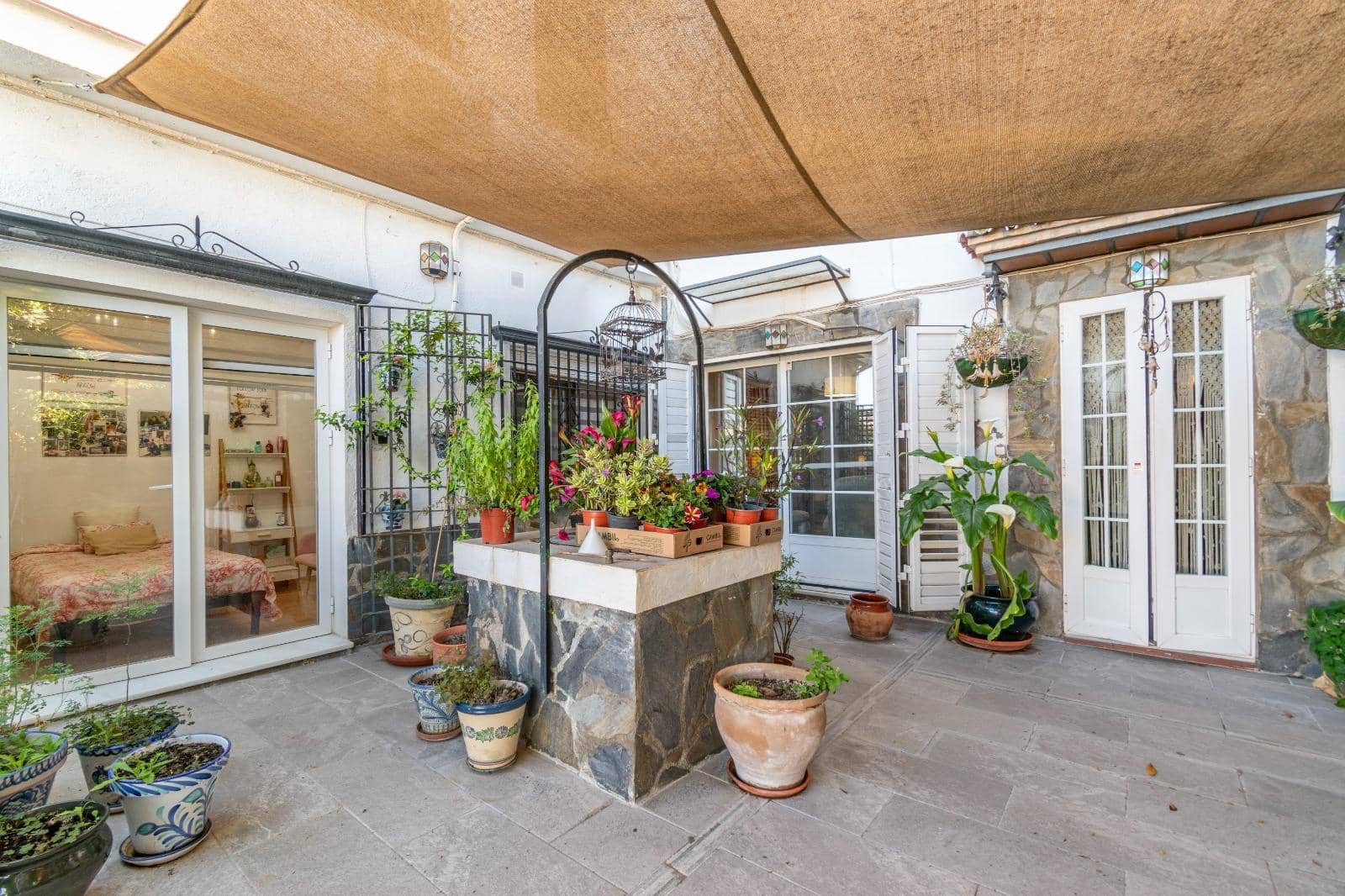 5 Zimmer Villa zu verkaufen in Granada Stadt mit Pool - 350.000 € (Ref: 9462573)