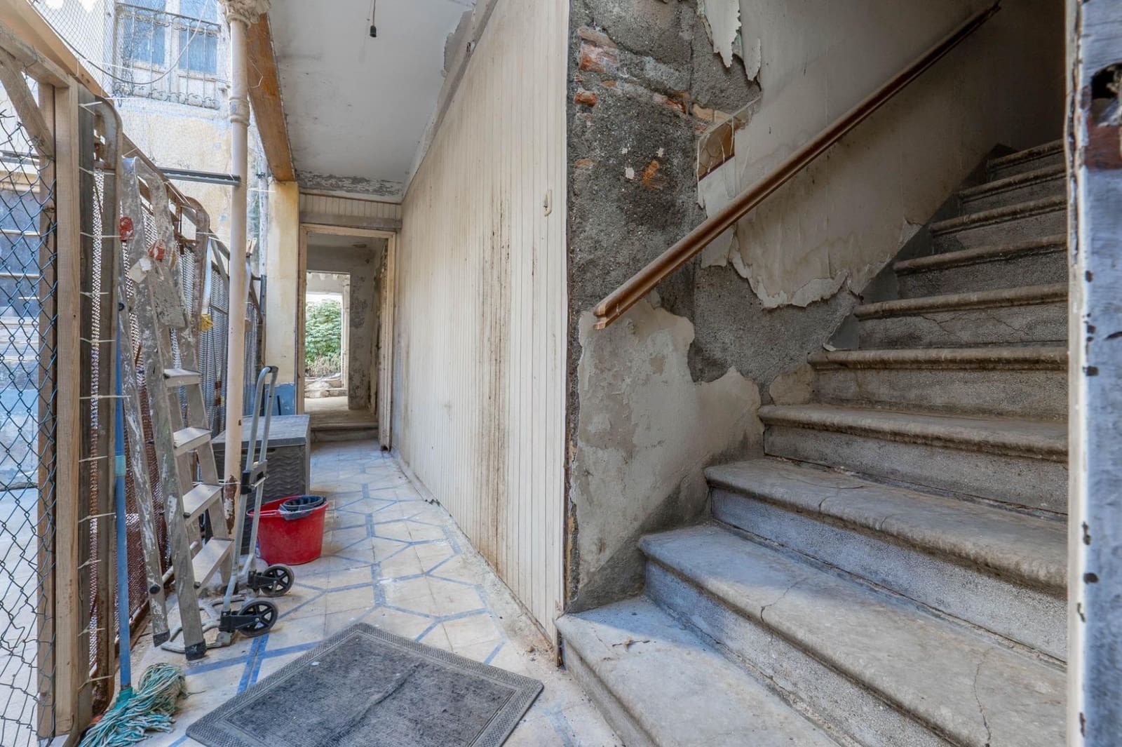 7 Zimmer Haus zu verkaufen in Santa Fe mit Garage - 155.000 € (Ref: 9468468)