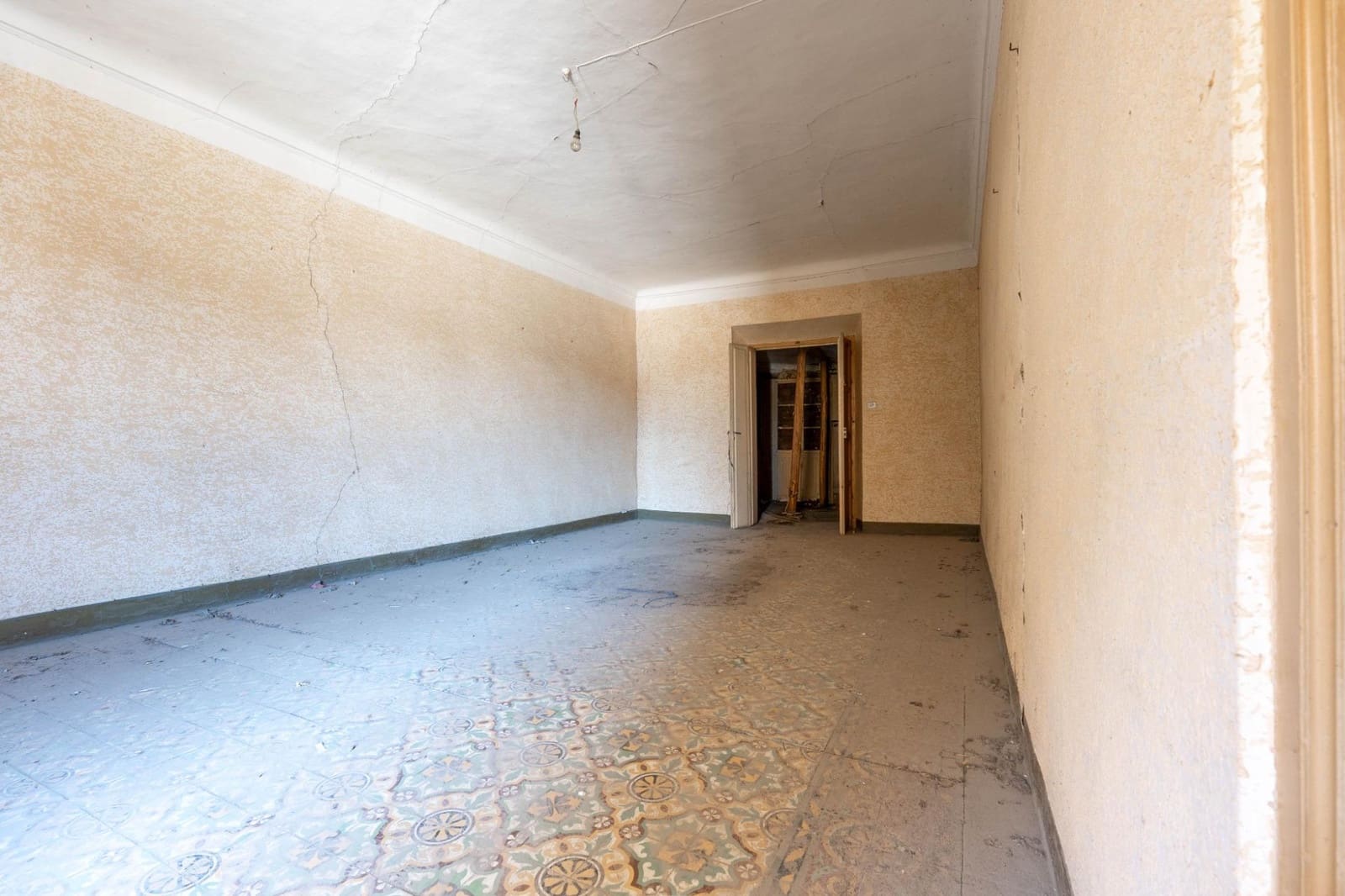 7 Zimmer Haus zu verkaufen in Santa Fe mit Garage - 155.000 € (Ref: 9468468)